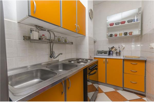 Apartment A2, for 5 persons