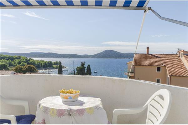 Apartment A1, for 4 persons