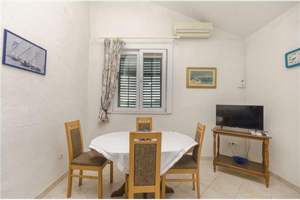 Apartment A1, for 4 persons
