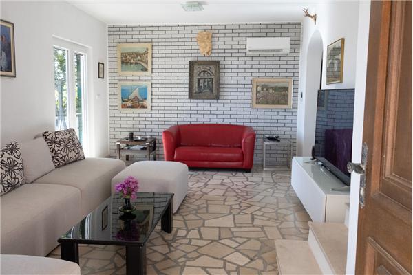 House K1, for 8 persons