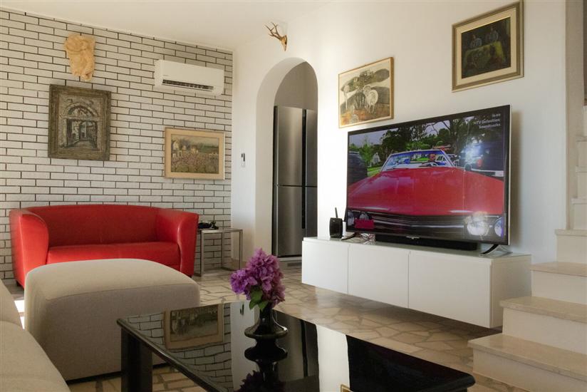 House K1, for 8 persons