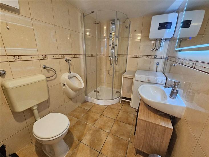 House K1, for 8 persons