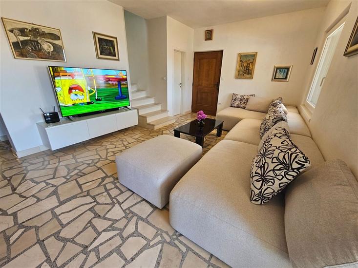 House K1, for 8 persons