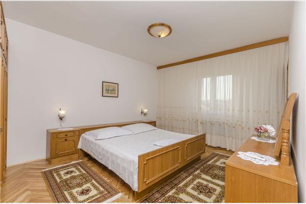 Apartment A1, for 6 persons