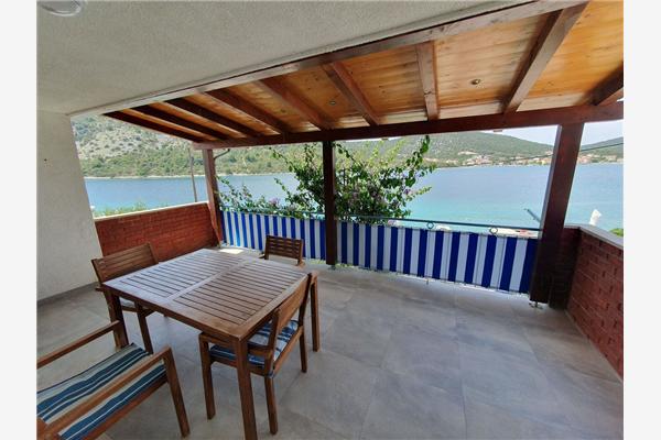 Apartment A1, for 4 persons