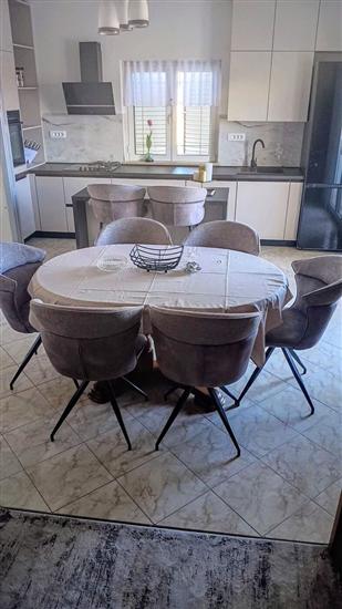 Apartment A1, for 6 persons