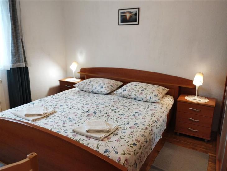 Apartment A1, for 5 persons