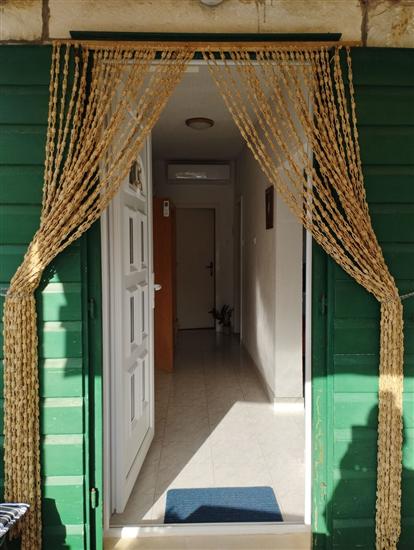 Apartment A1, for 5 persons