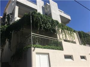 Location en bord de mer Riviera de Makarska,RéservezMilenaDe 157 €