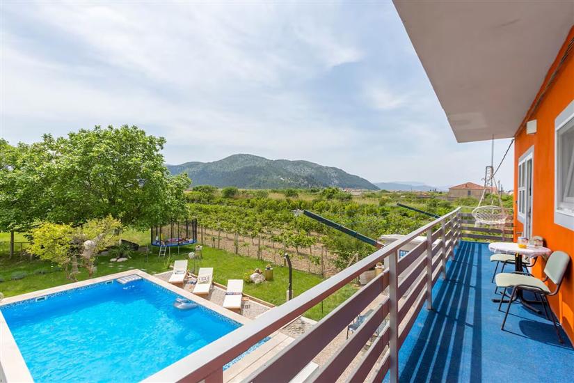 Apartment A2, for 3 persons