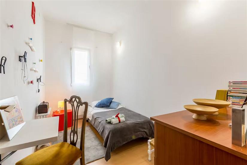 Apartment A2, for 3 persons