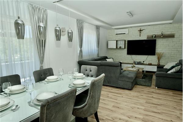 Apartment A1, for 6 persons