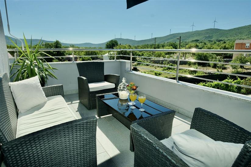 Apartment A1, for 6 persons