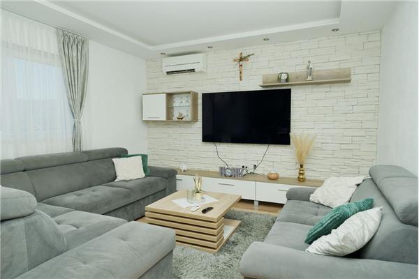 Apartment A1, for 6 persons