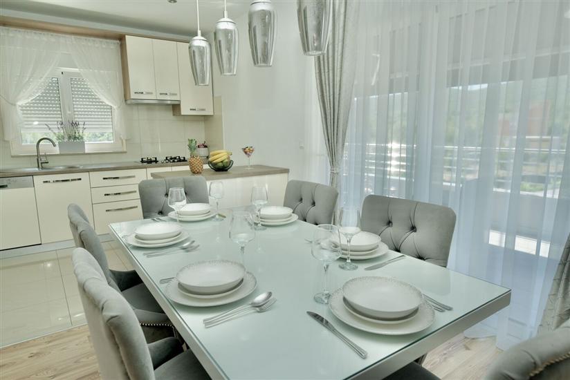 Apartment A1, for 6 persons