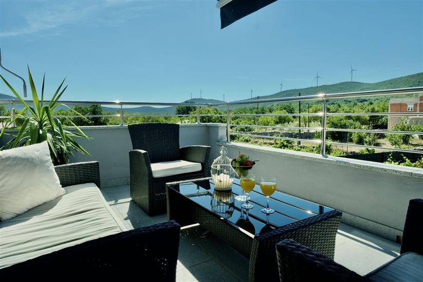 Apartment A1, for 6 persons