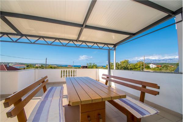 Apartment A2, for 8 persons