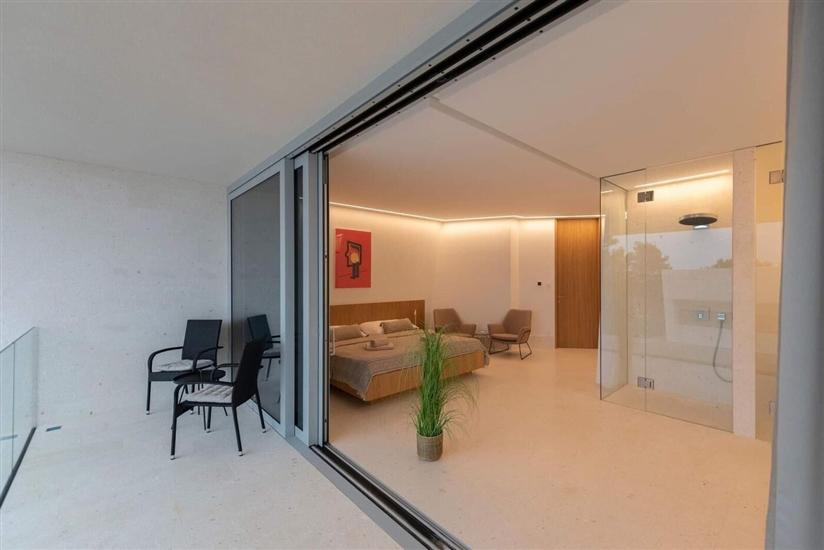 House K1, for 8 persons