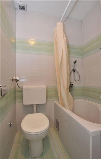 Apartment A1, for 5 persons