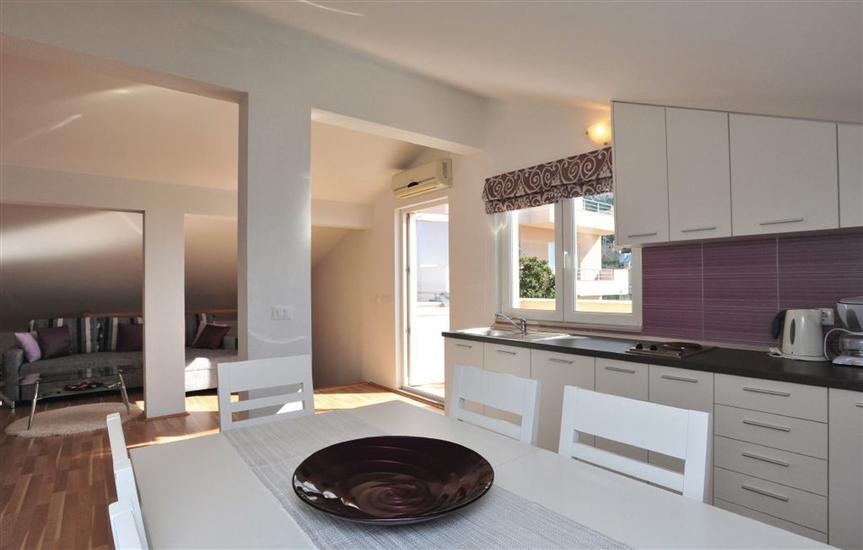 Apartment A1, for 5 persons