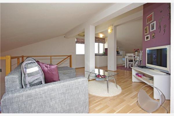 Apartment A1, for 5 persons