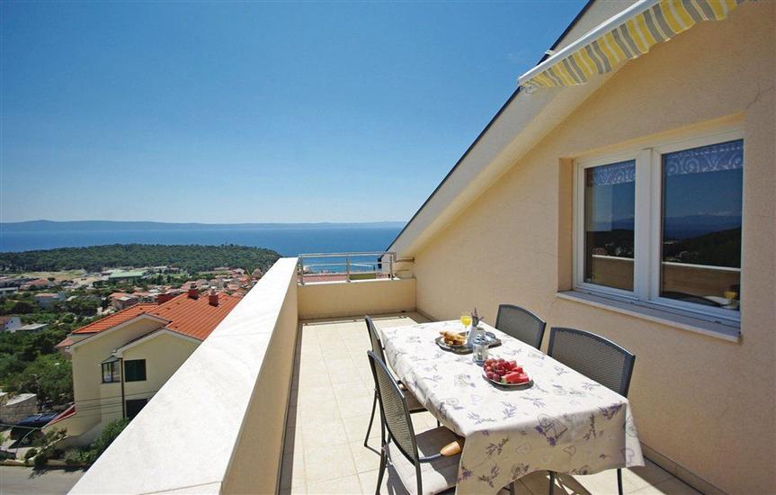 Apartment A1, for 5 persons