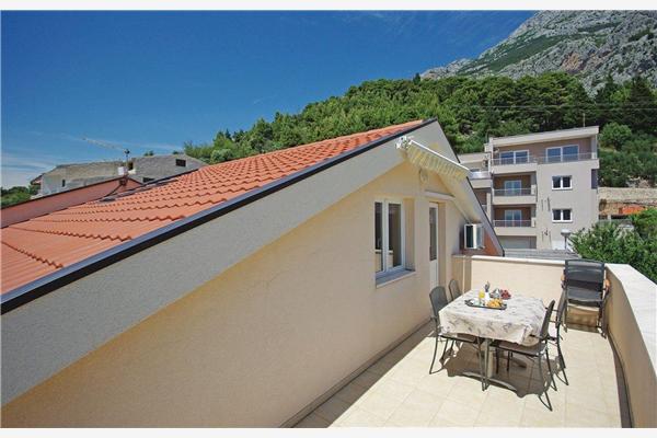 Apartment A1, for 5 persons