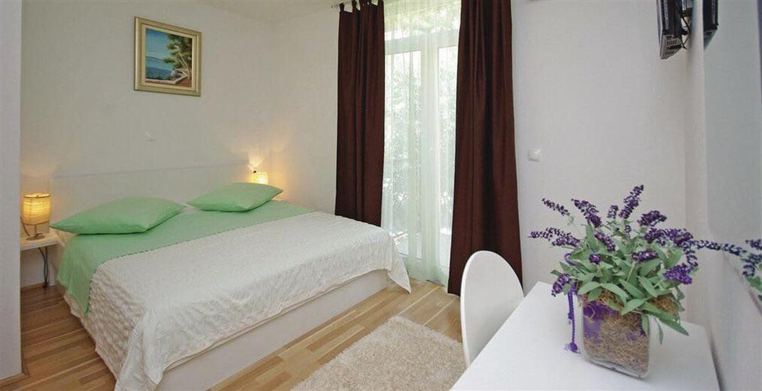 Apartment A1, for 5 persons