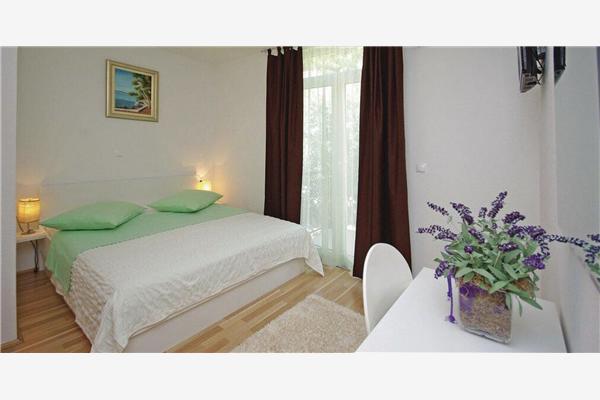 Apartment A1, for 5 persons