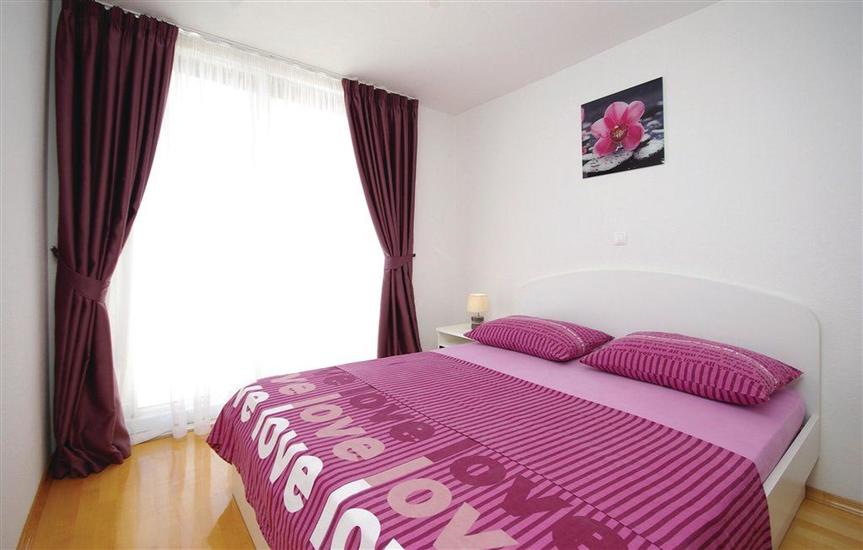 Apartment A2, for 5 persons