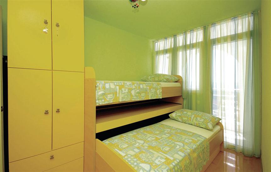 Apartment A2, for 5 persons