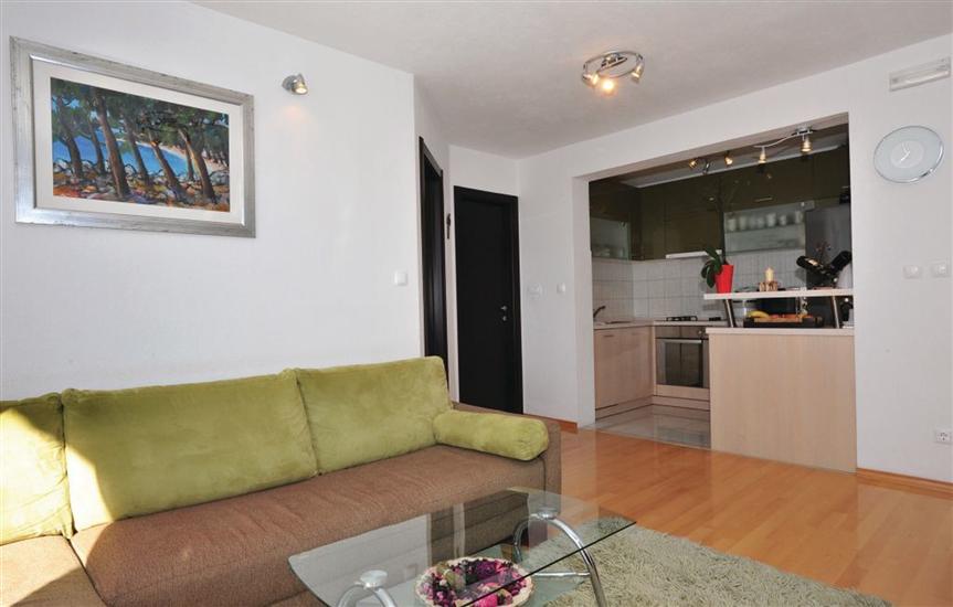 Apartment A2, for 5 persons