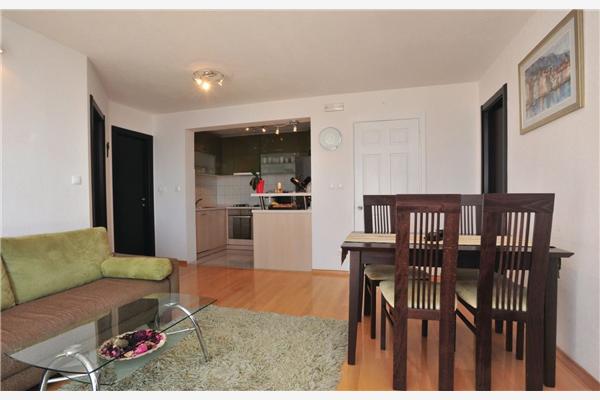 Apartment A2, for 5 persons