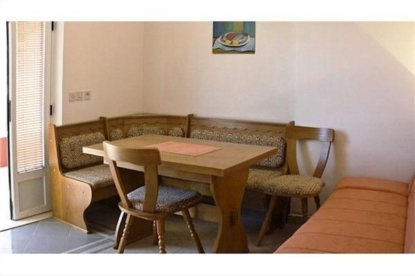 Apartment A1, for 5 persons