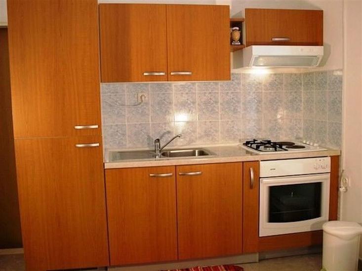 Apartment A1, for 5 persons