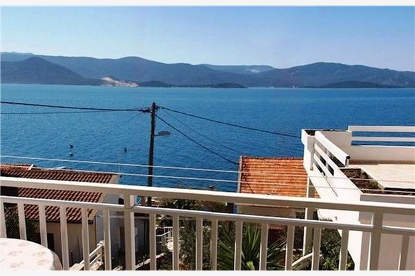 Apartment A2, for 3 persons