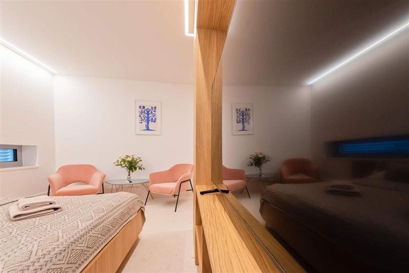 House K1, for 8 persons