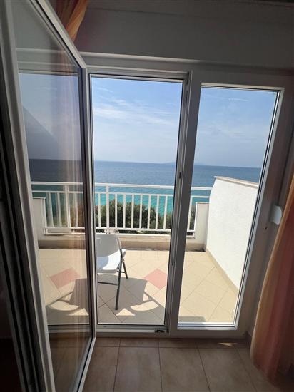 Apartment A2, for 3 persons