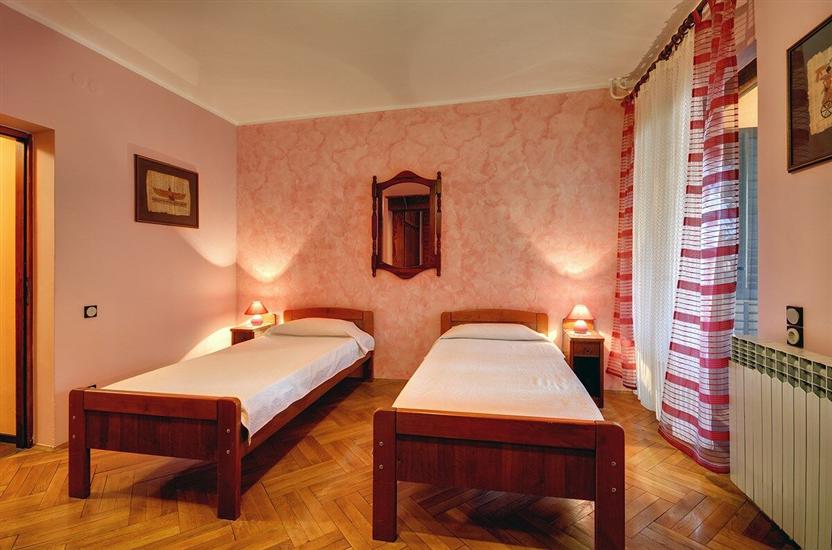 Apartment A1, for 6 persons