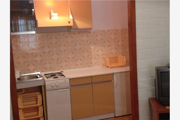 Apartment A1, for 5 persons