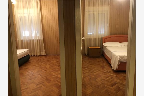 Apartment A1, for 5 persons