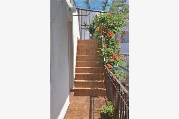 Apartment A2, for 7 persons