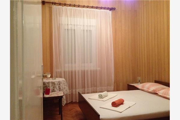 Apartment A2, for 7 persons