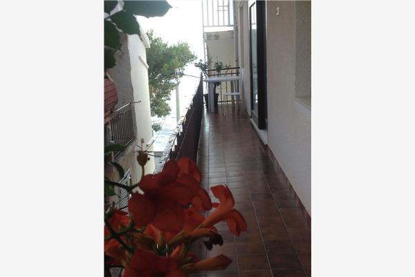 Apartment A2, for 7 persons