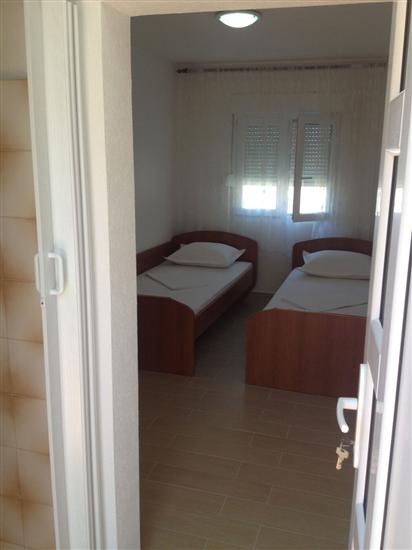 Apartment A2, for 7 persons