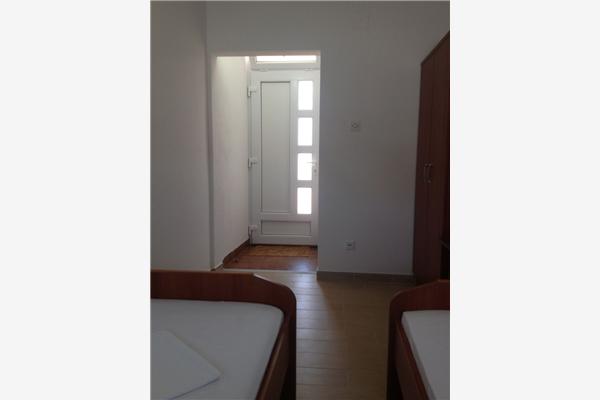 Apartment A2, for 7 persons