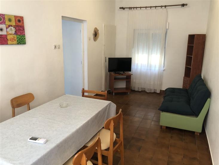 Apartment A2, for 7 persons