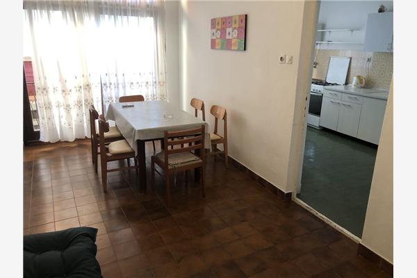 Apartment A2, for 7 persons