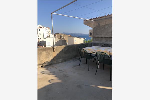 Apartment A2, for 7 persons