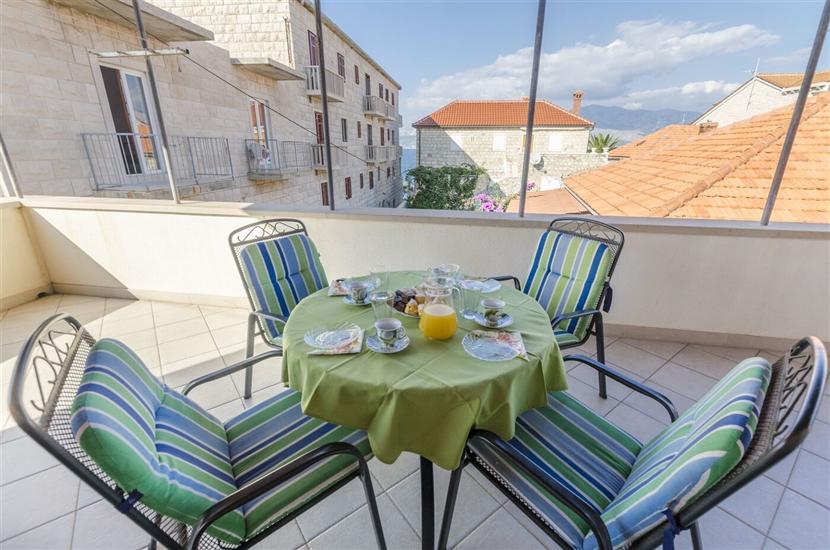Apartment A2, for 4 persons
